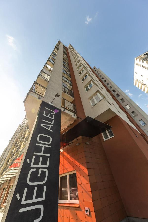Apartman V Aleji براتسيلافا المظهر الخارجي الصورة